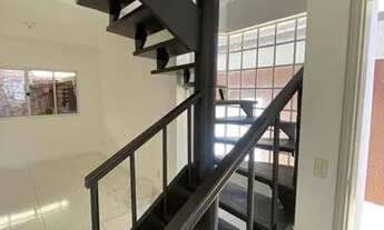 Imagem 2: Sobrado em condomínio com 3 dormitórios para alugar, 120 m² por R$ 3.200/mês