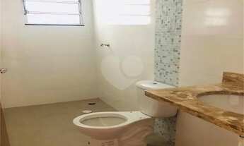 Imagem 6: Condomínio de apartamentos na parada inglesa