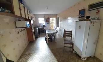 Imagem 4: CASA OURO PRETO Casa com 4 dormitórios