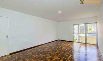 Imagem 2: Apartamento espaçoso e reformado no Alto da XV com 160m² 2 quartos 1 suíte 1 vaga - Centro