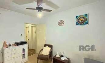 Imagem 7: Casa em Porto Alegre, no bairro Cavalhada, com 4 dormitório(s), e 4 banheiros, à