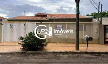 Imagem: Linda Casa a Venda no Bairro Jardim dos