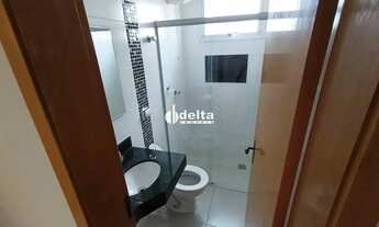 Imagem 5: Apartamento com 2 quartos disponível para locação no bairro Santa Mônica em Uberlândia - M