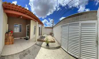 Imagem 3: OPORTUNIDADE NO BAIRRO GABRIELA: Casa 2/4 em Terreno de 160m² - Toda Murada!