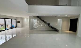 Imagem 2: Casa Nova - Venda - 4 suítes - Bairro Mercês - BELLOS IMÓVEIS