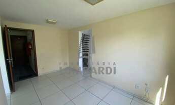 Imagem 2: Apartamento com 2 quartos à venda por R$ 210000.00, 43.32 m2 - PINHEIRINHO - CURITIBA/PR