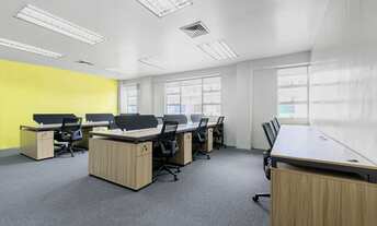 Imagem: Espaço de coworking para alugar em Regus