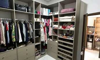 Imagem 2: Casa Térreo no Parque 10 com 03 Qts (1 Suíte) Edícula/ Poço Artesiano/ 02 Vagas