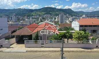 Imagem: Casa Mista - Venda - 04 dormitórios - 298m2