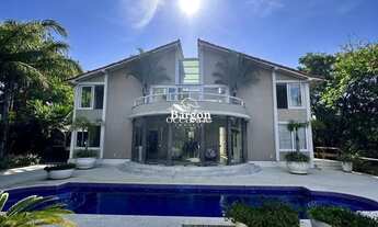 Imagem: Casa com 6 suítes a venda na Praia da Ferradura