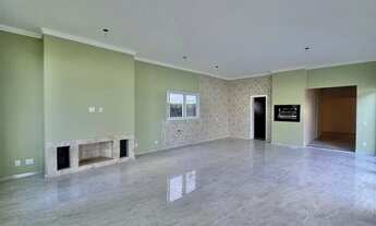 Imagem 3: Casa térrea frente Leste, sendo 04 suítes individuais