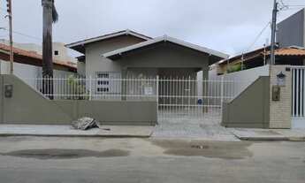 Imagem: Casa lajeada 3/4 sendo uma suíte