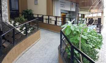 Imagem 6: TEMPORADA* Apto de 3 Dormitórios Frente Avenida na Meia Praia - Itapema - SC com vista do