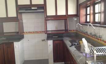 Imagem 7: Sobrado para aluguel possui 420 metros quadrados com 4 quartos