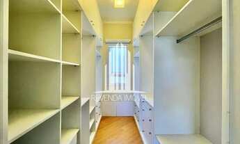 Imagem 7: Casa de 410m² com 4 quartos sendo 2 suíte, 5 banheiros e 4 vagas de garagem no Parque das