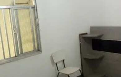 Imagem 4: Alugo Casa de 1Quarto em Bento Ribeiro