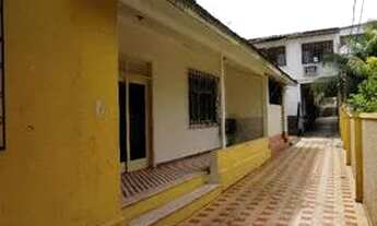 Imagem 2: /Alugo casa na Major Gabriel com 2 Qrts e garagem