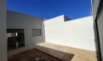 Imagem 2: Casa para Venda em Uberlândia, Jardim Canaã, 2 dormitórios, 1 suíte, 1 banheiro, 2 vagas