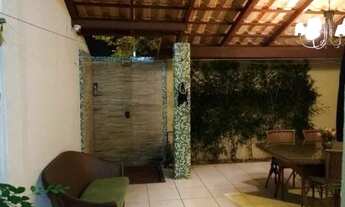 Imagem: Sobrado para venda tem 250 metros quadrados