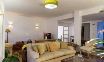 Imagem 4: Sobrado para venda com 312 metros quadrados com 4 quartos