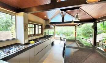 Imagem 2: Casa para venda possui 422 metros quadrados com 4 quartos em Granja Viana - Cotia - SP