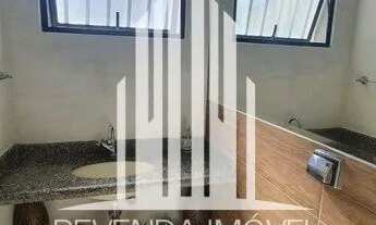 Imagem 6: Imóvel com churrasqueira, cerca elétrica, sistema de segurança instalada, casa ampla e c