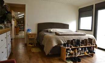 Imagem 3: Casa à venda com 172m², três dormitórios sendo um suíte e área gourmet, no bairro do Jagua