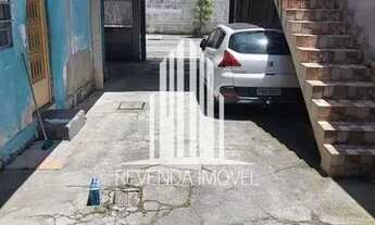 Imagem 4: Casa com terreno de 10x30 Três casas no quintal água e luz independente,quintal grande e a