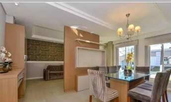 Imagem 2: Excelente casa semi mobiliada, localização privilegiada em Santa Felicidade