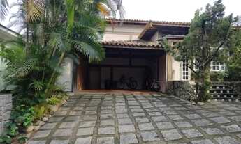 Imagem 6: Casa para venda tem 190 metros quadrados com 3 quartos em Piratininga - Niterói - Rio d