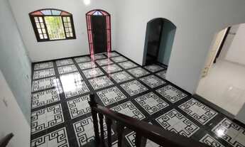 Imagem 3: Sobrado para aluguel possui 180 metros quadrados com 2 quartos