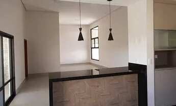 Imagem 2: Casa térrea em condomínio para locação, com 3 quartos, 600 m² AT, amplo quintal, Colinas D