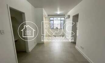 Imagem 2: Rua nota 10 - sala 2 qtos vaga junto metro