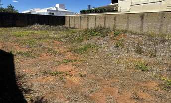 Imagem: Imóvel para venda possui 586 metros quadrados