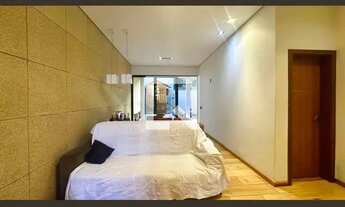 Imagem 2: Casa à Venda - Santa Efigênia, 5 Quartos, 192 m2