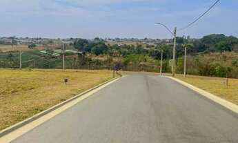 Imagem 3: Lote em condomínio à venda no Jardins Versalhes