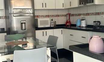 Imagem 4: Casa espaçosa com jardim tropical, lazer e paz