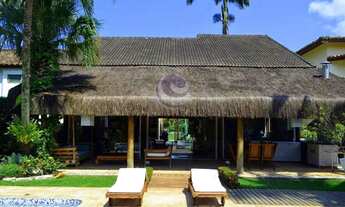 Imagem 2: Villa Ubud: Um Paraíso Balinês Onde o Exótico e o Luxo Dançam em Harmonia no Jardim Acapul