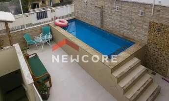 Imagem: Casa de condomínio em Rua Raul Seixas