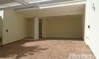 Imagem 2: Casa à venda, 4 quartos, 2 suítes, 4 vagas, Umuarama - Uberlândia/MG