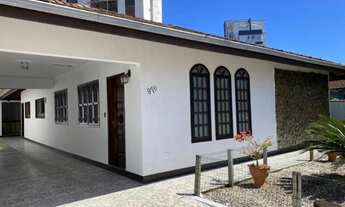 Imagem: DJ- Casa a venda em Umuarama