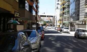 Imagem 2: TEMPORADA* Apartamento com 3 Dormitórios sendo 2 Suítes na Meia Praia - Itapema - SC