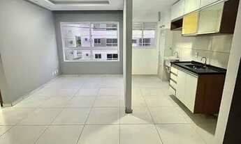 Imagem 7: Apartamento no Alameda do Frio 2 Qts 1 suíte. Armários na cozinha. R$ 1250,00