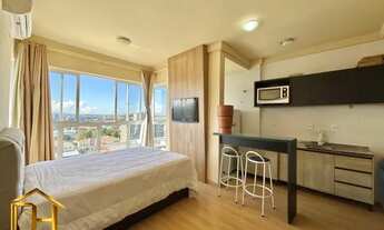 Imagem 1: Apartamento studio semi mobiliado no bairro Bucarein, andar alto e 1 vaga de garagem