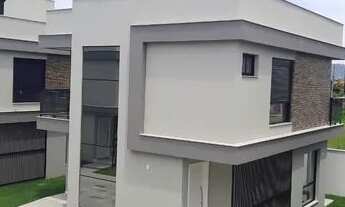 Imagem: Casa á Venda com 3 suítes em Condomínio