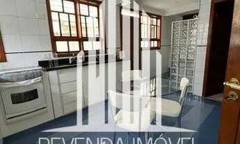 Imagem 2: Casa de 583m² com 3 suítes, 5 banheiros e 2 vaga de garagem para locação no Morada das Est