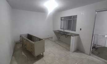 Imagem 4: Valo Velho casa térrea com 2 dormitórios para locação 1 banheiro útil de 130 m² 2 vagas