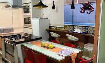 Imagem 5: Cobertura na Praia dos Amores