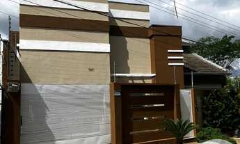 Imagem 2: Sobrado para aluguel possui 400 metros quadrados com 3 quartos em Santa Rosa - Cuiabá - MT