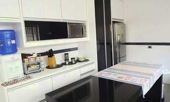 Imagem 7: Casa tipo sobrado com 4 dormitórios e 02 suítes na Saúde - Venda